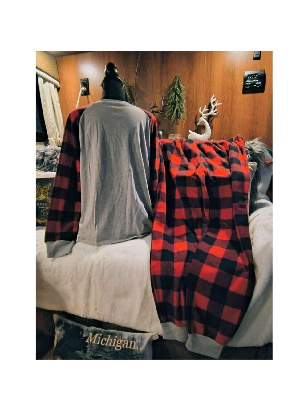 Red Plaid Pajamas Women's XL - Picture 5 of 6